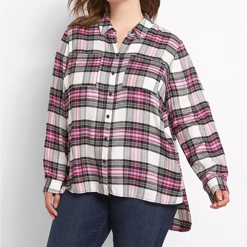 No-Peek Button-Front
Plaid Boyfriend Shirt size 22/24